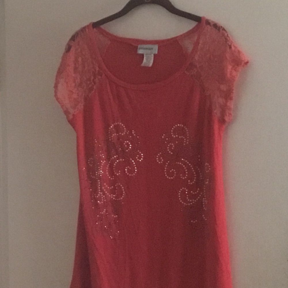 Cute Coral Glitterscape Stud & Lace Top Sz M